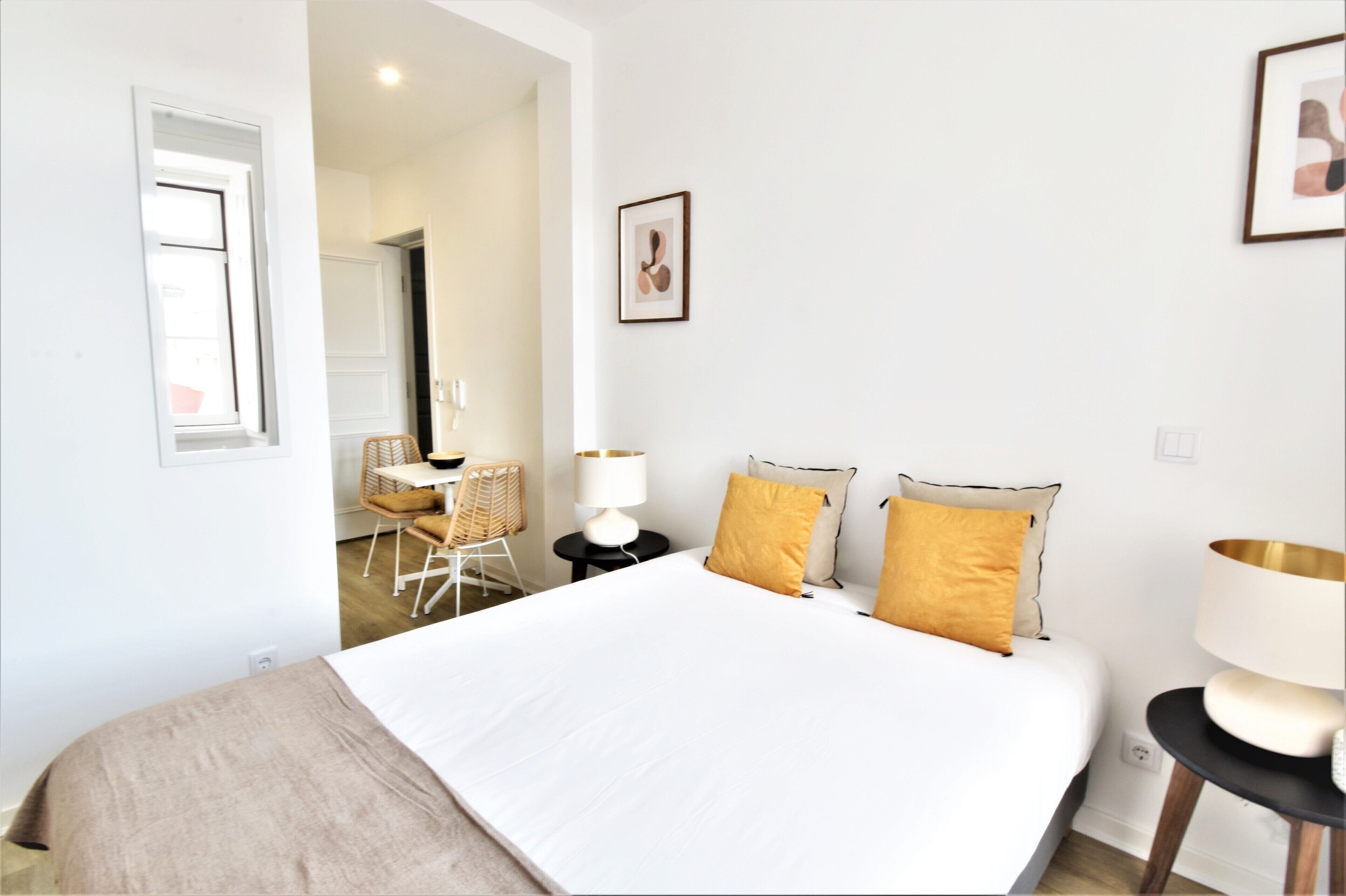 Premium bedding, individually decorated, individually furnished, desk