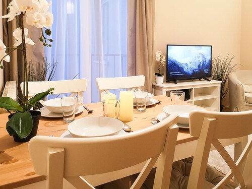 Center, new apartment, two bedrooms + free parking