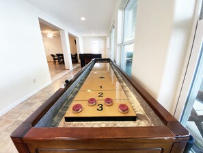 Spielezimmer