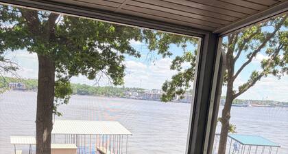 Lakeside Luxury with Private Dock, Views and Serenity.