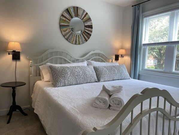 2 bedrooms, desk, iron/ironing board, travel crib