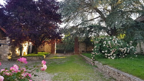 Bergerie du Vexin, billiards & garden