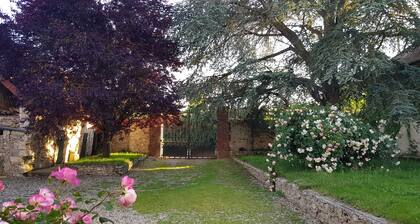 Bergerie du Vexin, billiards & garden