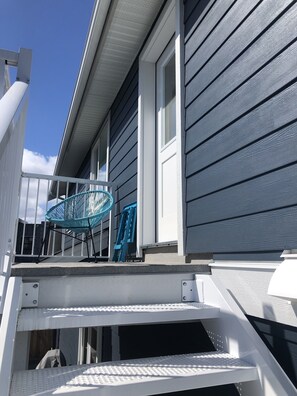 Property grounds - Brand new suite in fantastic location! (Victoria)