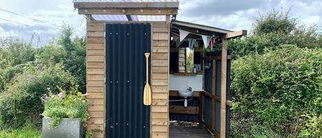 キャビン | 施設の敷地