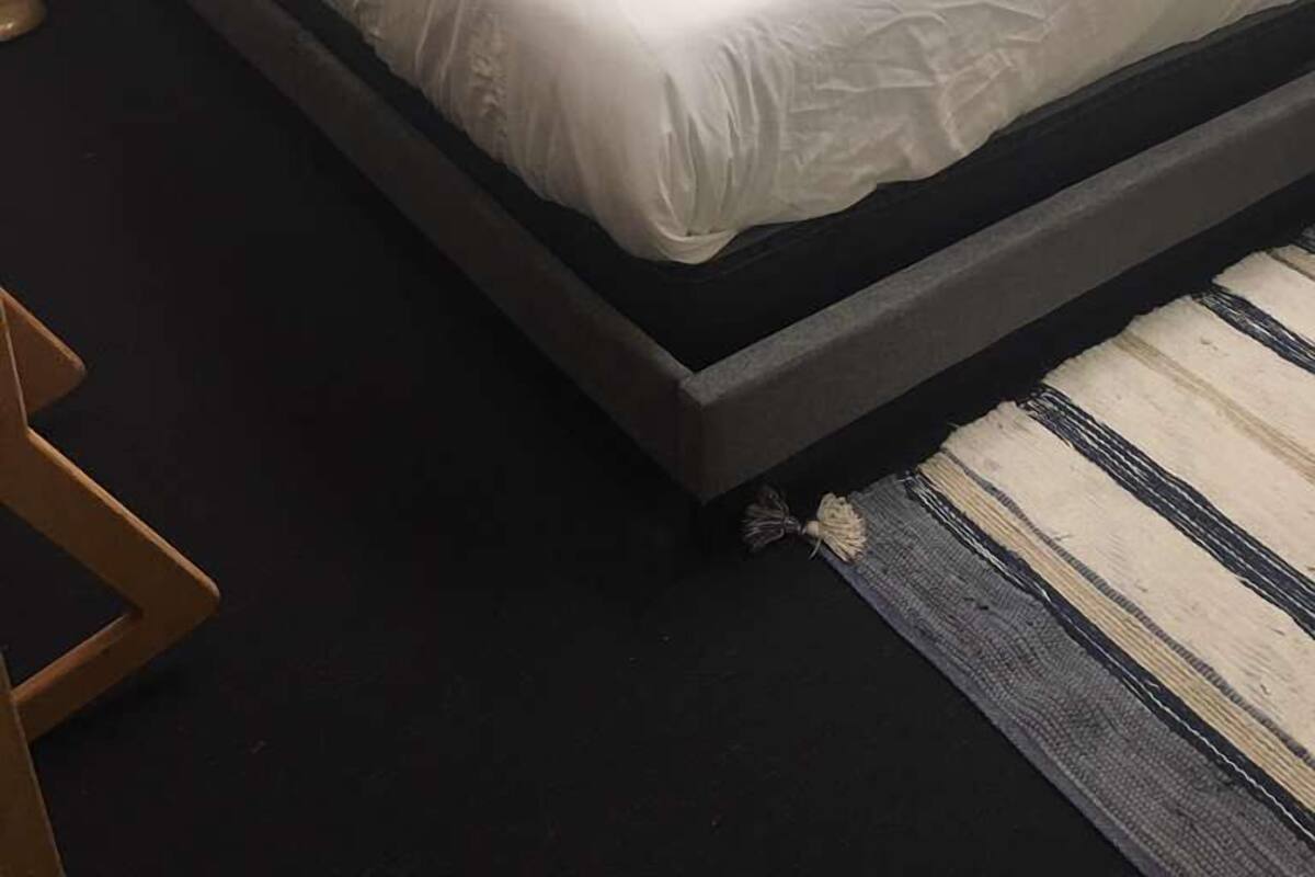 Memory foam beds, desk, laptop workspace, WiFi (free)