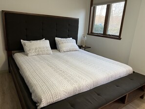 4 camere, una scrivania, Wi-Fi gratuito, lenzuola