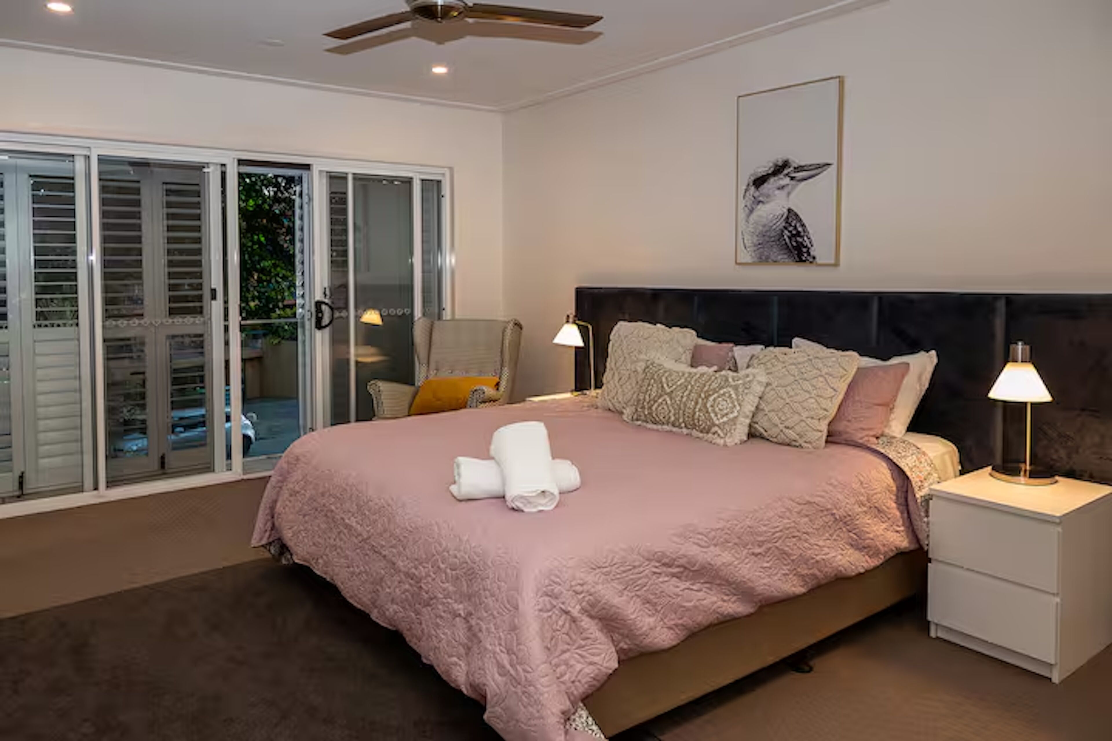 4 bedrooms, iron/ironing board, WiFi