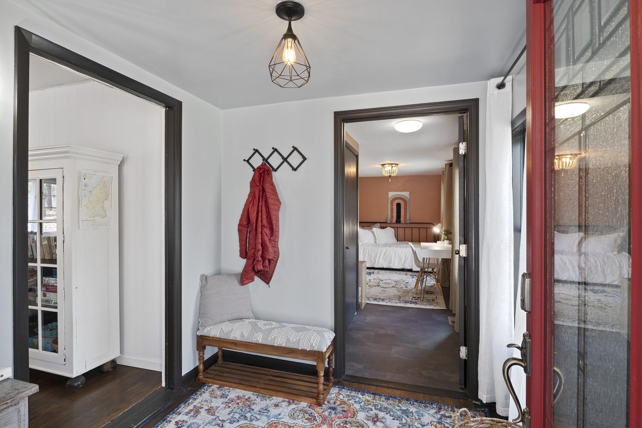 3 多间卧室、办公桌、熨斗/熨衣板、免费 WiFi