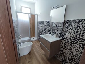 Regadera y bidet 