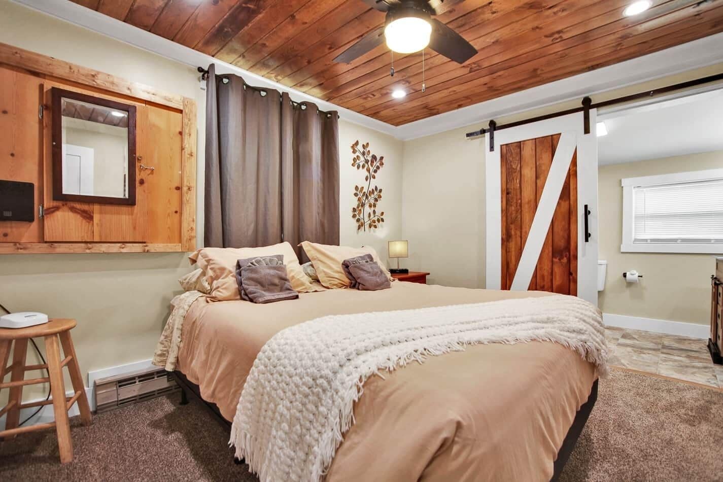 3 bedrooms, free WiFi, bed sheets