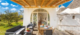 Trullo Palma by Perle di Puglia
