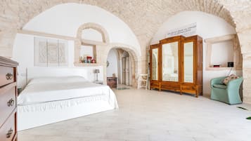 1 camera, ferro/asse da stiro, accesso a Internet, lenzuola