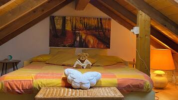 3 Schlafzimmer, Schreibtisch, Bügeleisen/Bügelbrett, Reisekinderbett