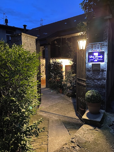 Quiet house on the hills of Lake Maggiore.  CIN IT103074C2HJNGCMF4