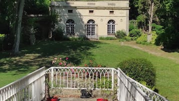 BBQ/picnic area