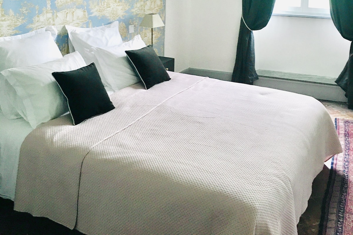 Premium bedding, blackout curtains, free WiFi, bed sheets