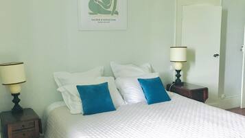 Literie de qualité supérieure, rideaux occultants, Wi-Fi gratuit