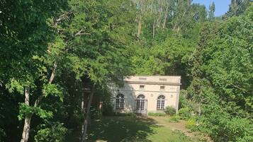 Aire de pique-nique/barbecue