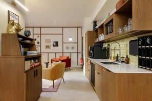 Habitación familiar | Cocina compartida | Microondas, hervidor eléctrico y trona infantil
