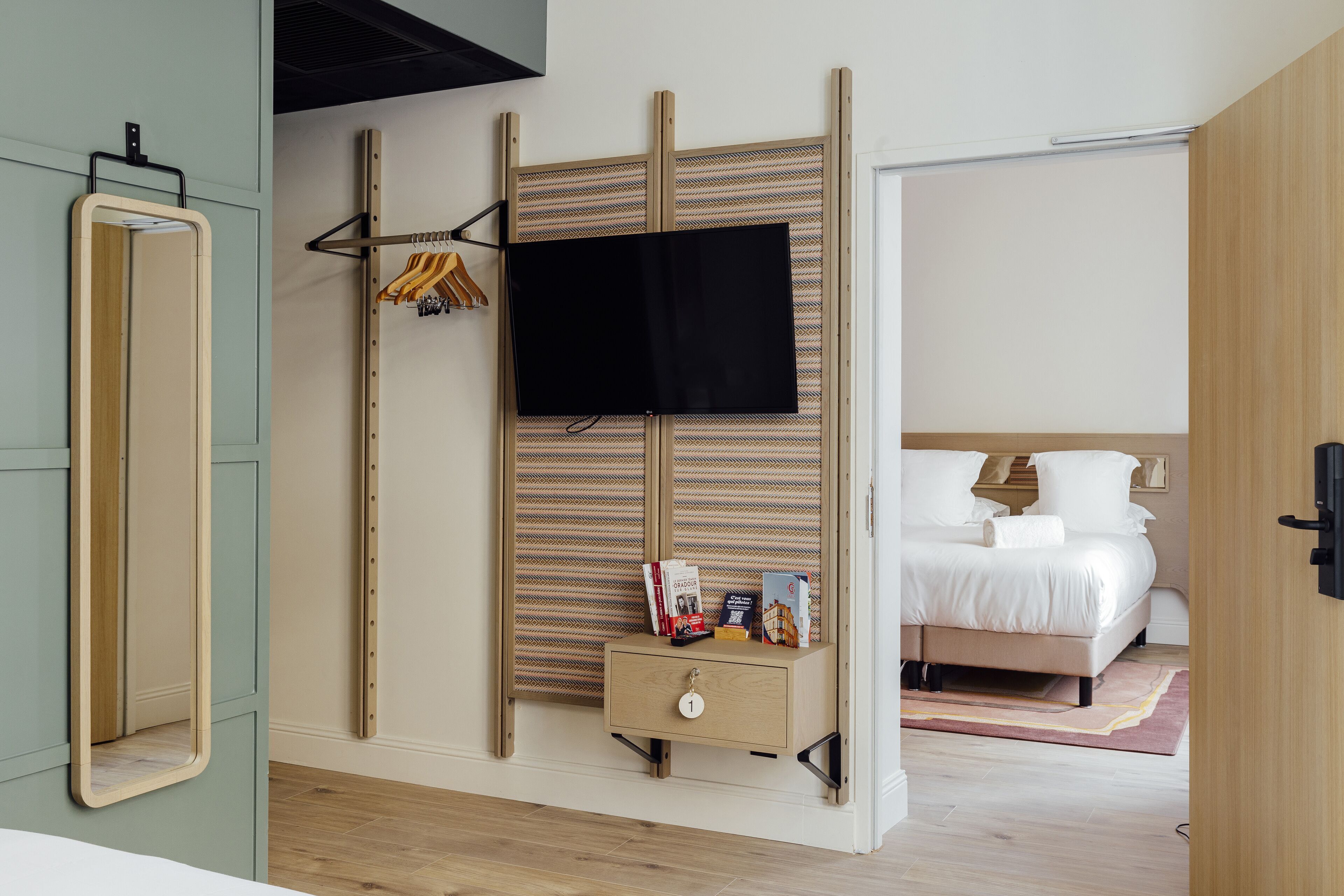 Ropa de cama de alta calidad, caja fuerte, sistema de insonorización
