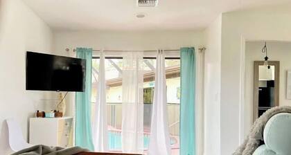 Exquisite 1- Bedroom Private Villa with Pool View