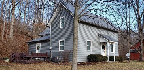 Close to Indiana Beach...  Pet friendly!  