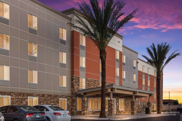 Exterior - Woodspring Suites Mesa Chandler (Mesa)