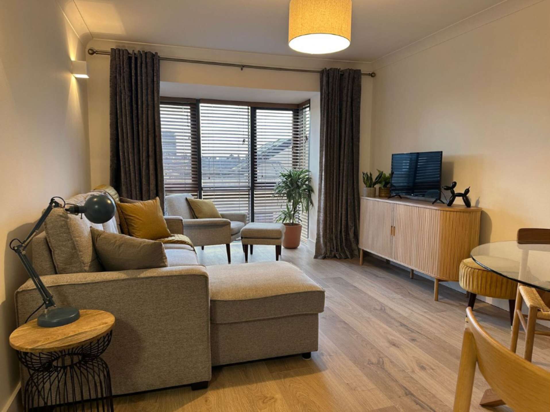 Télévision, espaces bureaux