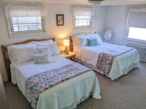 3 habitaciones, escritorio, cuna de viaje y wifi gratis 