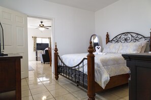 1 Schlafzimmer, Bügeleisen/Bügelbrett, kostenloses WLAN, Bettwäsche