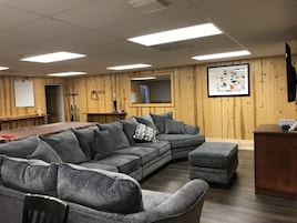 Comfort Suite | Premium bedding, pillowtop beds, individually decorated