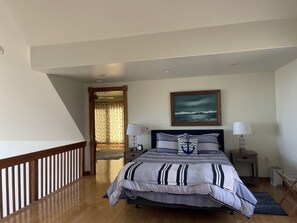 3 habitaciones, caja de seguridad en la habitación y escritorio