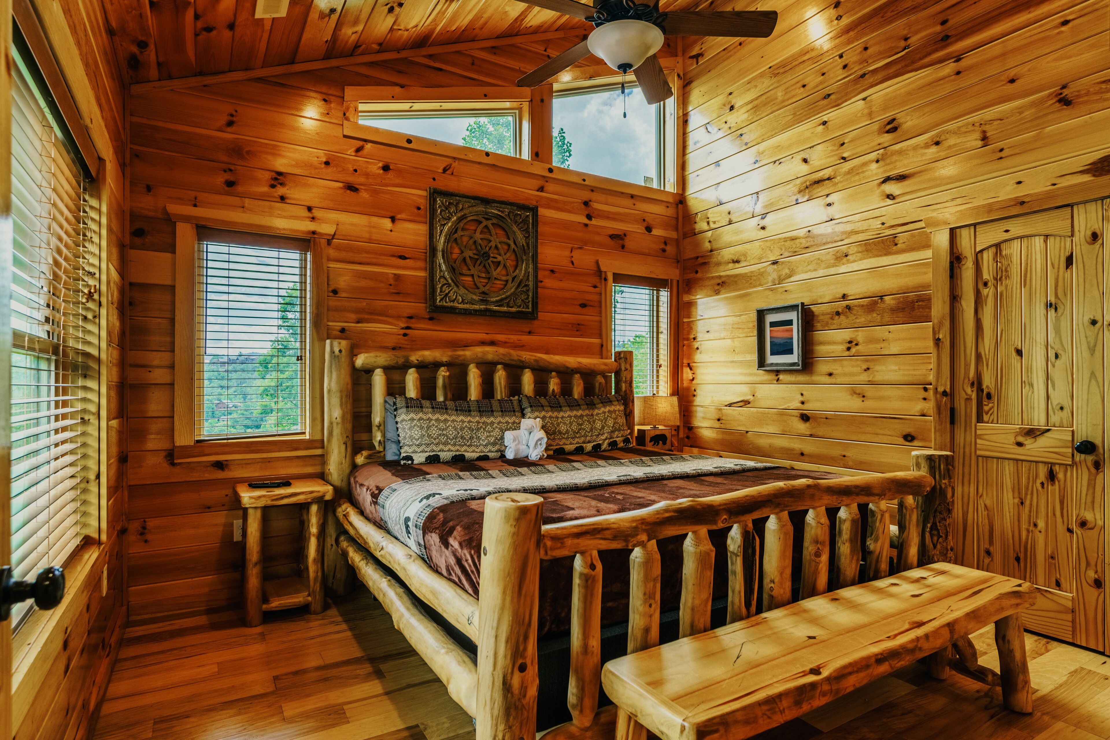 5 chambres, bureau, Wi-Fi gratuit, draps fournis