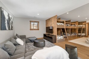 6 camere, ferro/asse da stiro, Wi-Fi gratuito, lenzuola