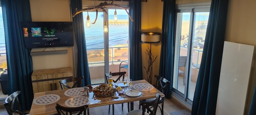 Exceptional panoramic view of Pointe du Hoc and Grandcamp harbour