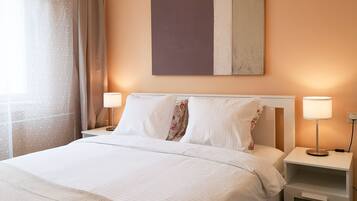 2 camere, una scrivania, ferro/asse da stiro, Wi-Fi gratuito