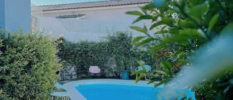 Piscine extérieure (ouverte en saison)