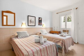 3 bedrooms, free WiFi, bed sheets