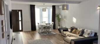 Cozy and clean apartment, located in Villa Lidia