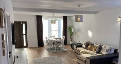 Cozy and clean apartment, located in Villa Lidia