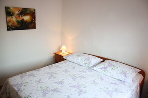 2 bedrooms, free WiFi, bed sheets - Apartment in Vodice with Seaview, Balcony, Air condition, WIFI (612-4) (Vodice)