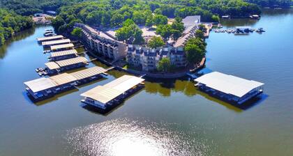 Updated 3 Bedroom Condo at Mile Marker 26 near Margaritaville Resort