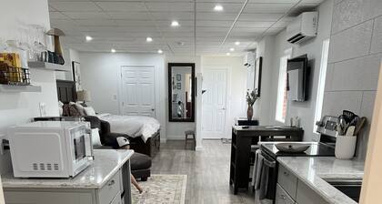 Unique downtown stay in historical building just minutes to Luray Caverns