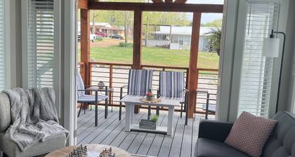 New Cozy Cottage on Lake Texoma