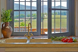 Interior - Large villa with heated pool, A/C, Wi-Fi, BBQ, al fresco dining, sleep 16 (La California)