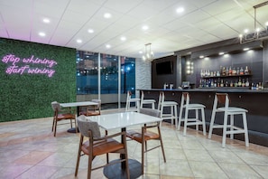 Bar (in der Unterkunft)