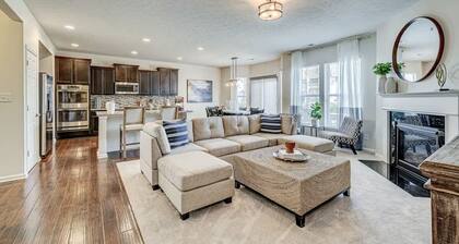5 Minutes to Grand Park, Fully Stocked Home with Game Room