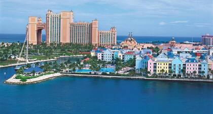 Atlantis Harborside Bahamas Christmas 1 Bedroom Premium 12/22-12/29.4 Wristbands