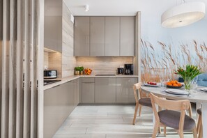Grand Apartment, 2 Bedrooms, Sauna | Private kitchen | Fridge, oven, stovetop, dishwasher - Seaside Apartamenty-Mielno  (Mielno)